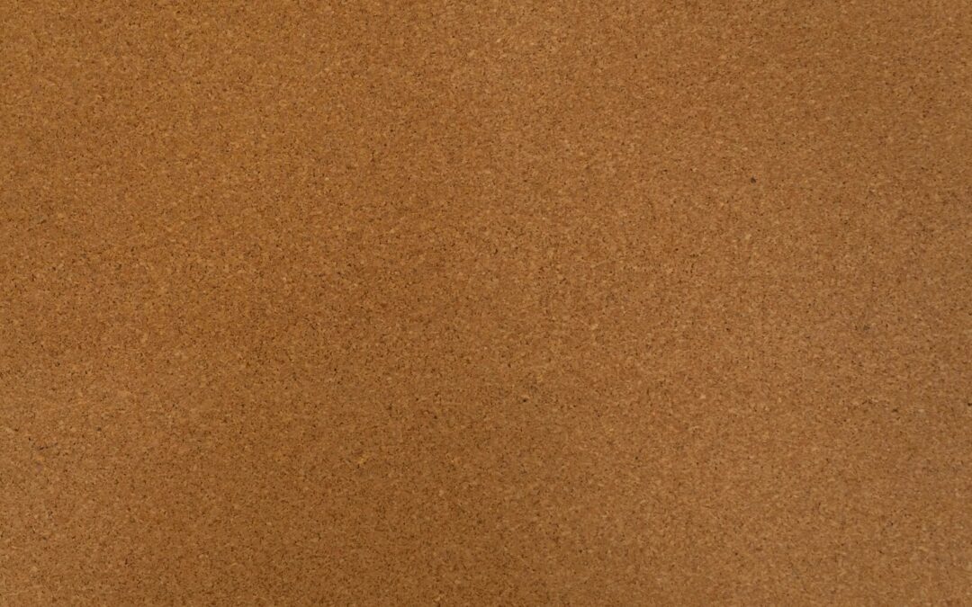 Jak mata korkowa pod krzesło biurowe chroni panele podłogowe